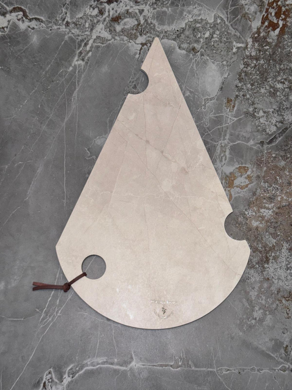 Dudy Design Porselen Amani | Çizilmez Leke Tutmaz Antibakteriyel Şarküteri Sunum Tahtası | NSF Belgeli