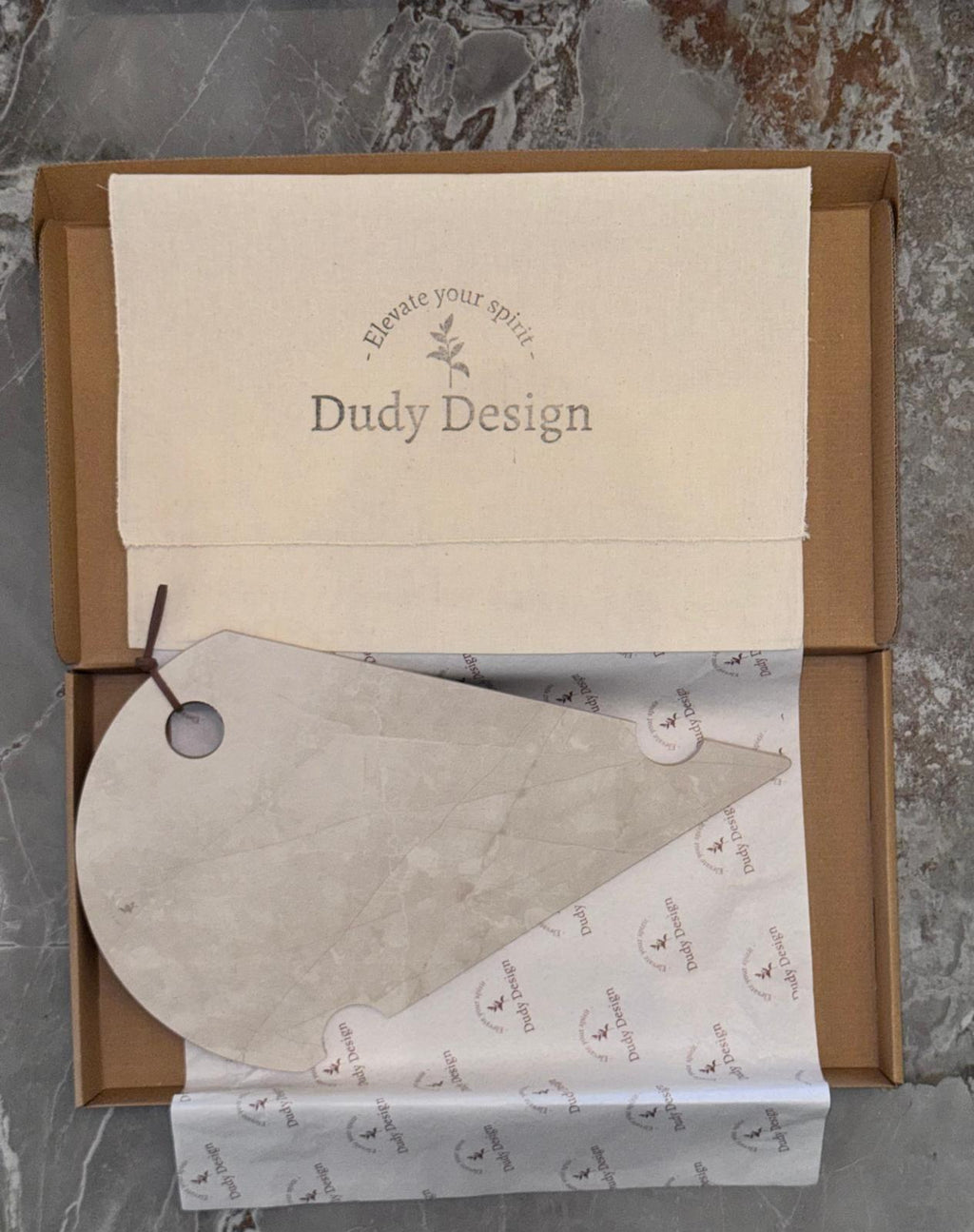 Dudy Design Porselen Amani | Çizilmez Leke Tutmaz Antibakteriyel Şarküteri Sunum Tahtası | NSF Belgeli